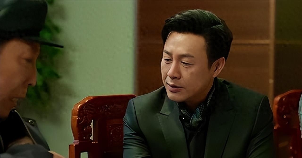 从爆红到“打回原形”，张颂文只用八个月，终是步了张小斐的后尘