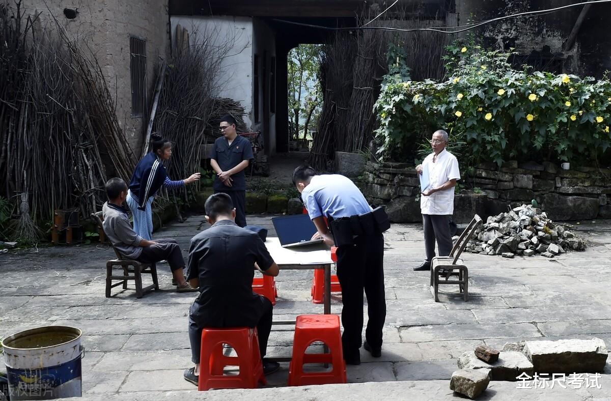 专升本|公务员冷门岗位“缺人”了,招聘方式简单,报名人数却少?