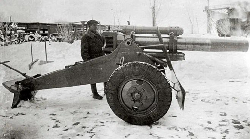 它将配合更大口径的240毫米重迫击炮为作战师服务,战斗时用装药量更高