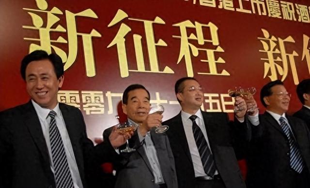 许家印为保命全部交代!供出背后三大靠山,难怪他能如鱼得水