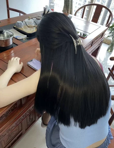 揭秘头发没有光泽是什么原因？女神的头发用什么护发精油