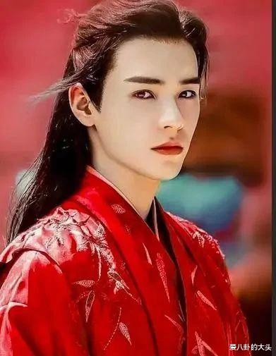 泰国评“中国十大古装美男”，杨洋第三，肖战上榜，第一让人意外！