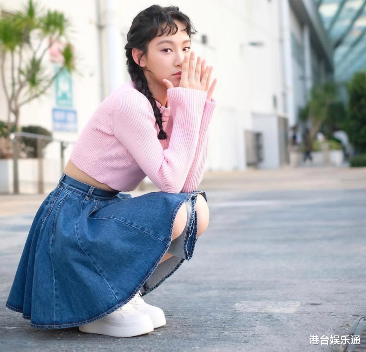 TVB|TVB新星炎明熹频繁北上,当地网友强烈不满:为赚钱连书都不读了