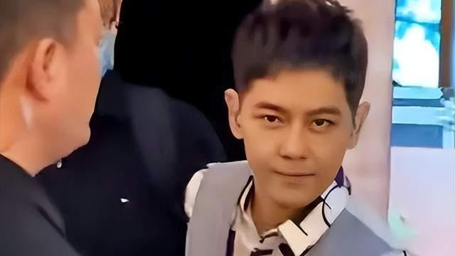 林志颖康复出席品牌活动，粉丝感动落泪！外貌变化引热议