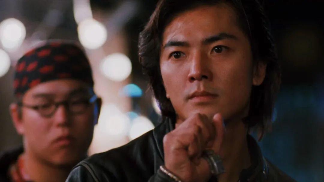 56岁郑伊健发福憔悴认不出，妻子定居日本，身家数亿至今无子