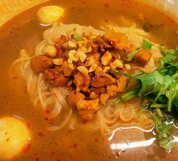 河南26岁女子成功上岸,晒出单位免费食堂饭:感觉自己没见过世面