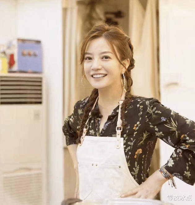 黄晓明新欢未婚却带娃，侧脸神似赵薇，网友：难怪杨颖死守抚养权