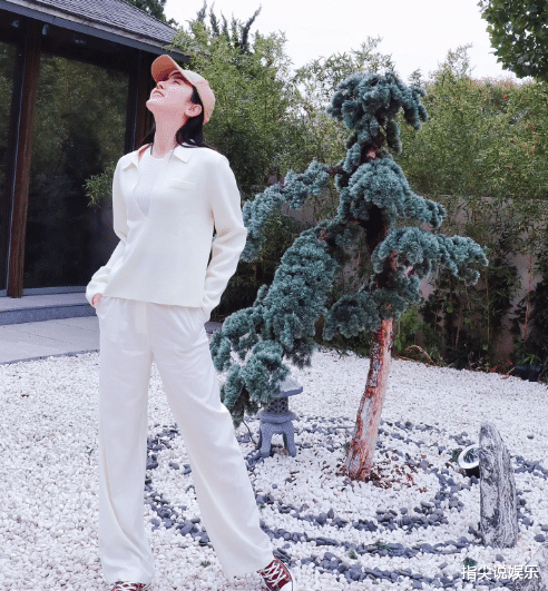 李思思承认从央视离职,发文感谢被吐槽虚伪,小号疑曝光离职真相