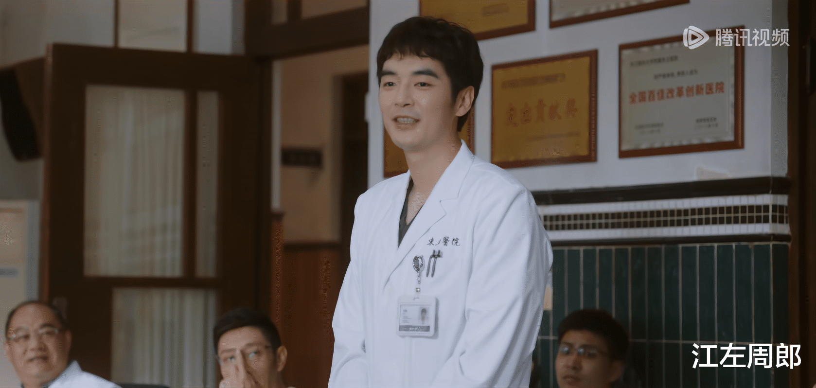 事实证明，36岁的金世佳，已在成为“非著名”演员的路上越走越远