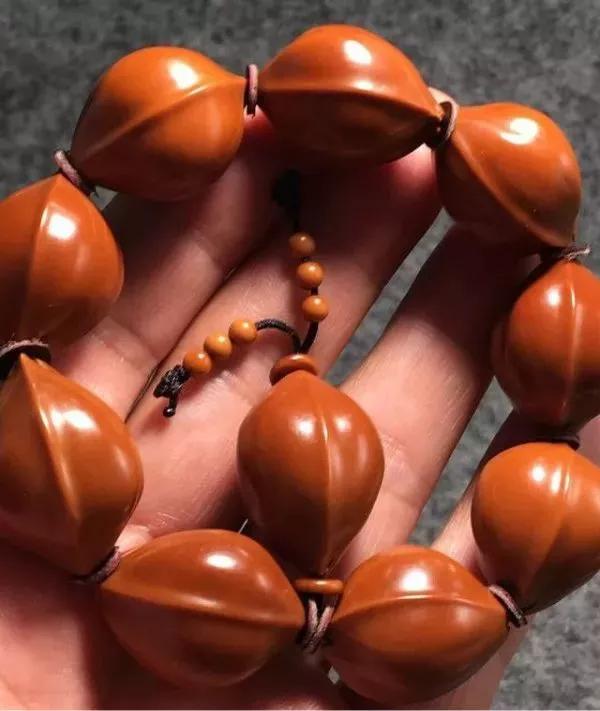 邮票|橄榄核铁核的终极包浆,美到不敢看