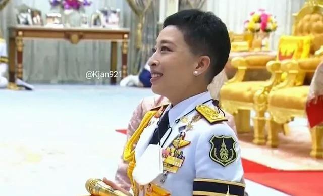 再也没有|想要做回自己的帕查拉公主,恐怕再也没有机会了