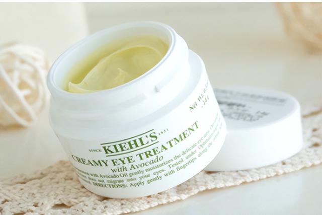 这些眼霜深层补水保湿抗皱，令你的眼部肌肤重现紧致，透明状态！