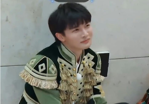 范丞丞|《奔跑吧》第七季,嘉宾们好拼,既消耗体力又考验智力