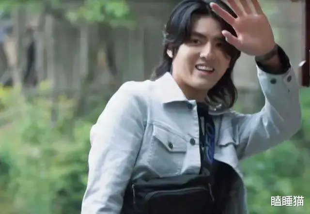 狱中吴亦凡变大叔，胖了整整20斤！