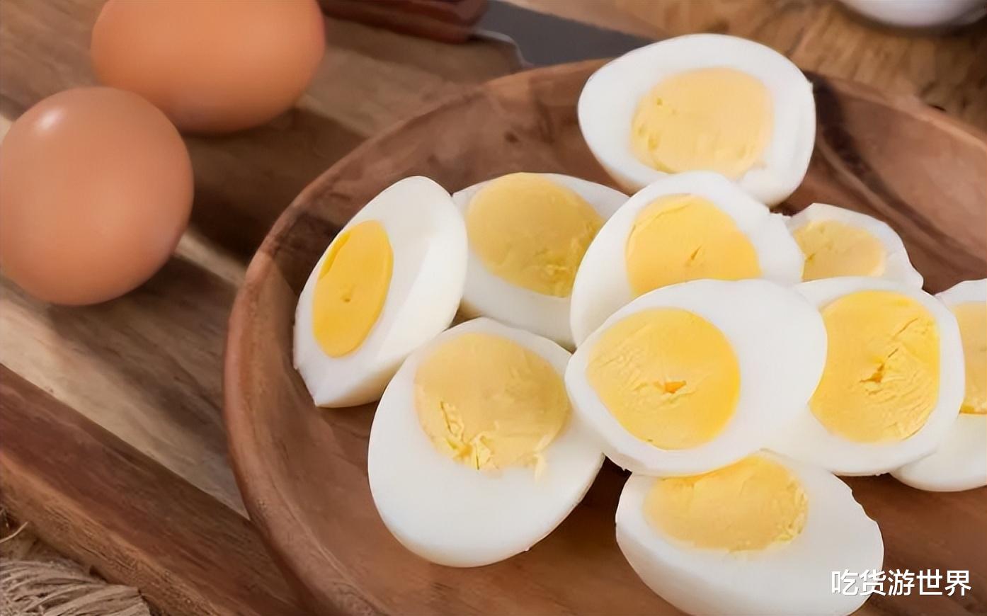 食盐|煮鸡蛋,别再冷水下锅,教你正确做法,鸡蛋又香又嫩,蛋壳也好剥