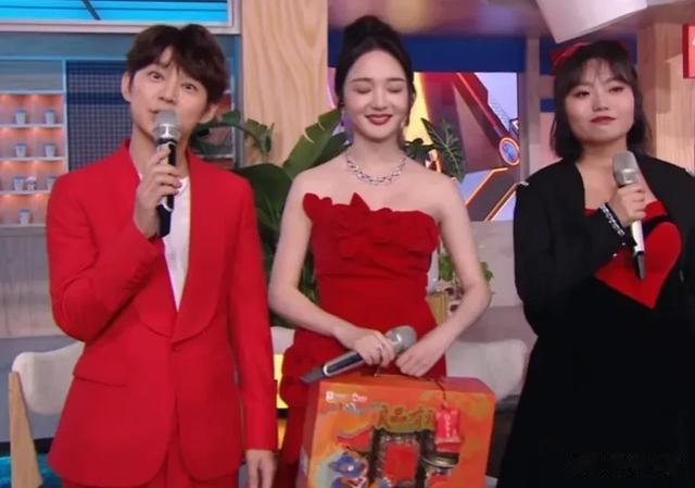 湖南卫视|何炅老了，齐思钧稳了：一场跨年晚会看清芒果台15位主持人新形势