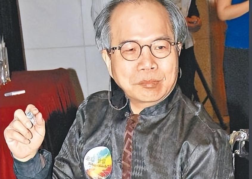 罗嘉良|罗嘉良为什么抛弃相爱28年的方敏仪？选择投入苏岩怀抱，如今他活成怎么样？