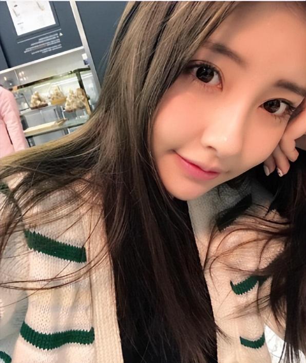 吐槽大会|脱口秀演员被曝婚内出轨，对象是女网红，老婆是吐槽大会导演张乐！