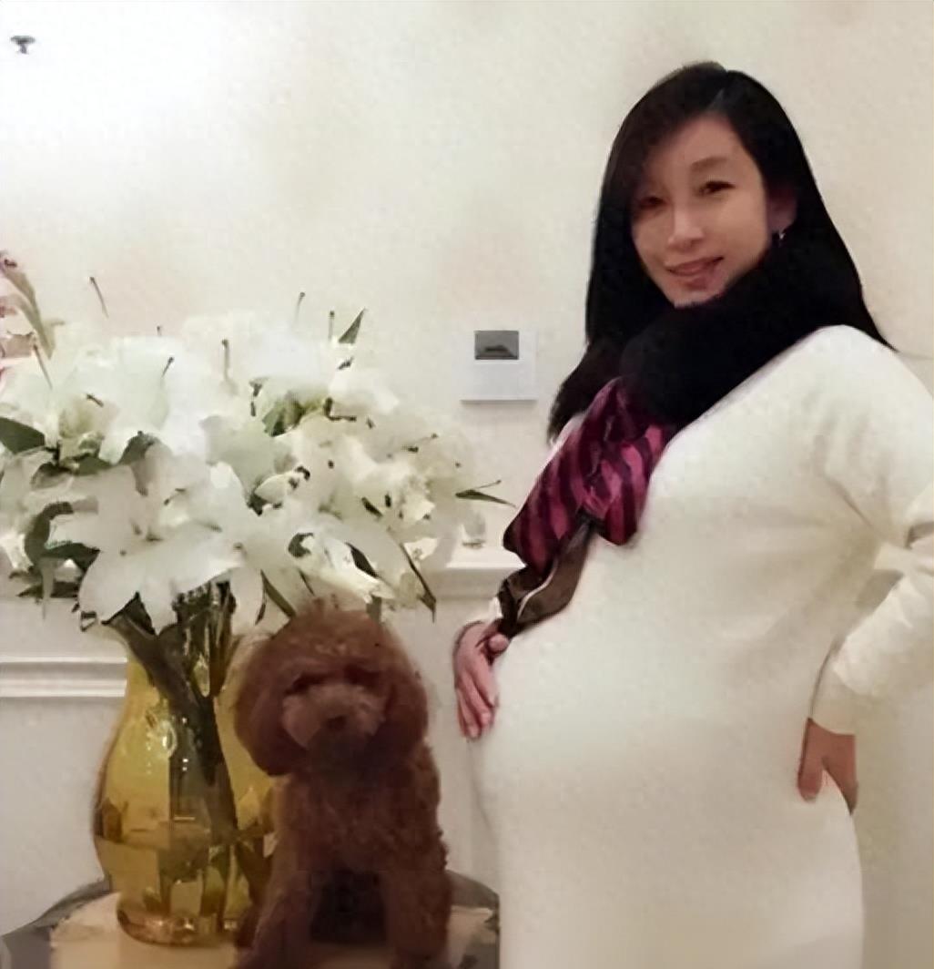 秦海璐“巨婴症儿子”现已8岁,如今看到长相后,网友:有些意外