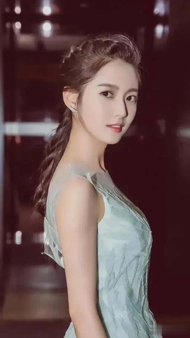 陈钰琪|性感迷人的陈钰琪