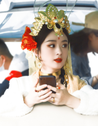 赵丽颖|赵丽颖录节目玩cosplay，网友表示，可爱到爆