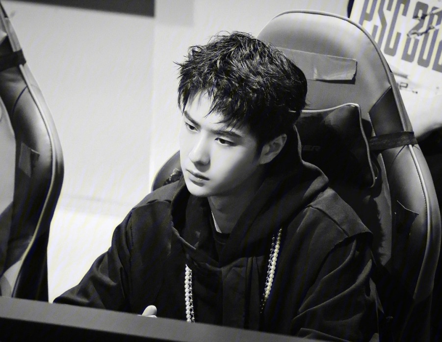 王一博|王一博热血真诚，喜欢什么就去做，超级坚定