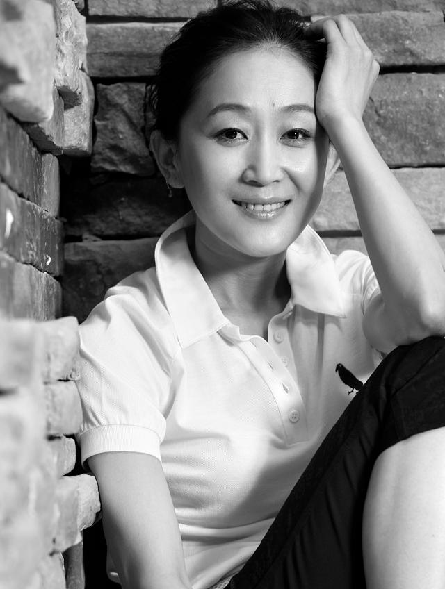 异类|“人间异类”陈瑾:59岁不婚不育,20年不吃米饭,而今怎样了?