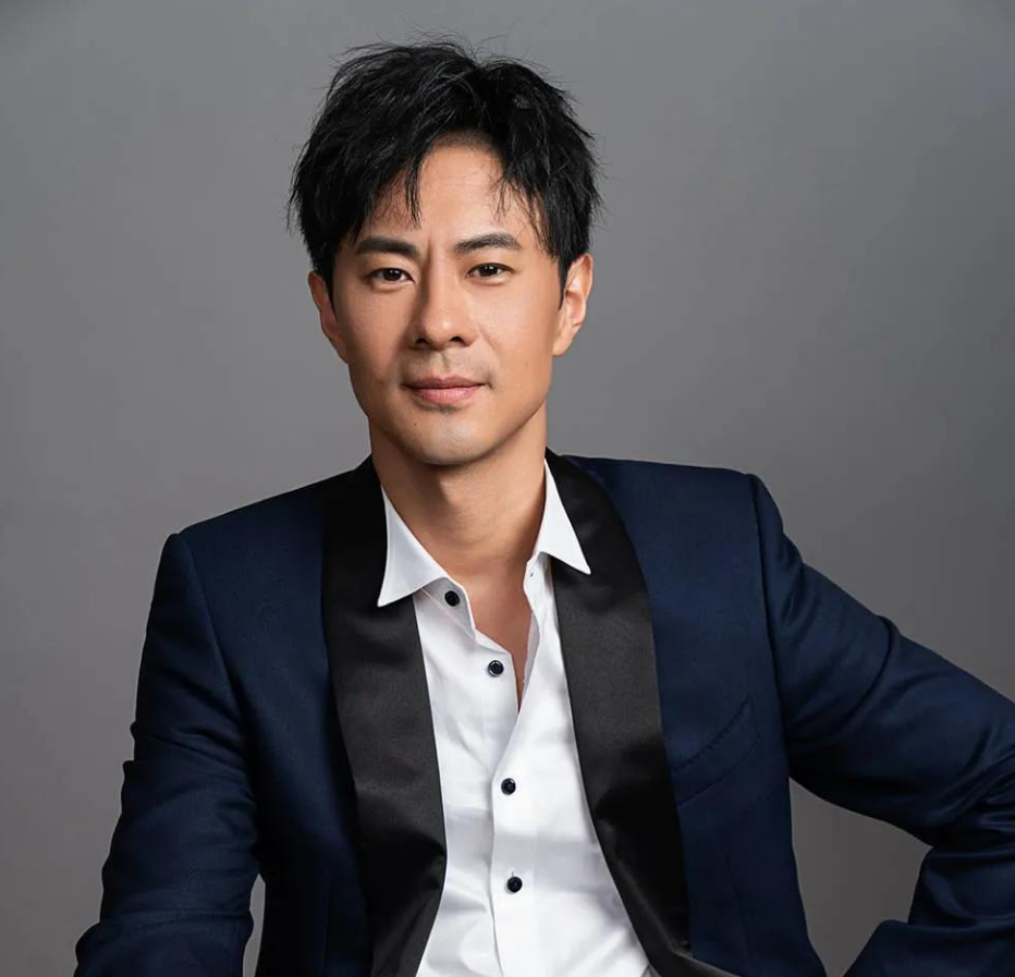 邵汶:外公是梅兰芳的老师,母亲是国家一级演员,如今48岁仍不火