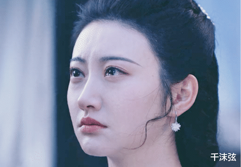 景甜|景甜私密照风波后露面,包裹严实只露脖子,曾自称:紧张不敢出门