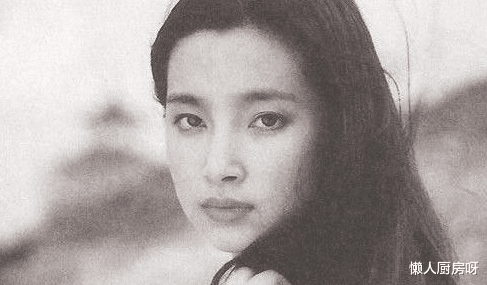 李冰冰|李冰冰：只谈恋爱不结婚，如今50岁无儿无女！