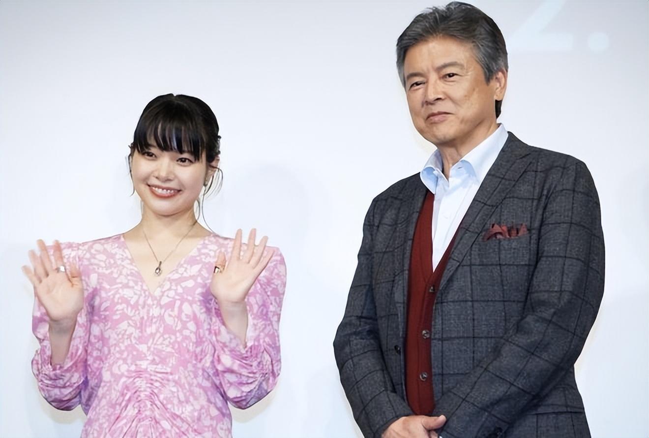 三浦友和|71岁三浦友和帅气依旧,64岁山口百惠胖成奶奶,俩人凭啥幸福43年