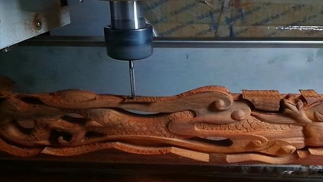 文玩饰品中的,机器雕刻会代替手工雕刻吗