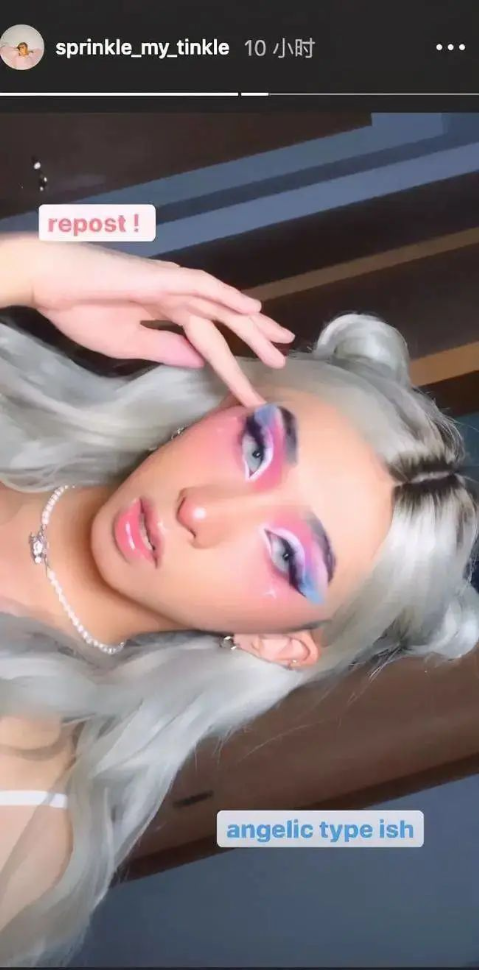 伊能静20岁儿子曝泳装照,比妈还性感,网友:模糊性别,不可取!