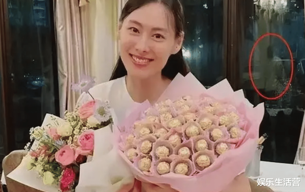 港媒曝梁洛施第4胎，李嘉诚送豪宅，李泽楷医院陪产，嘉文6年无子