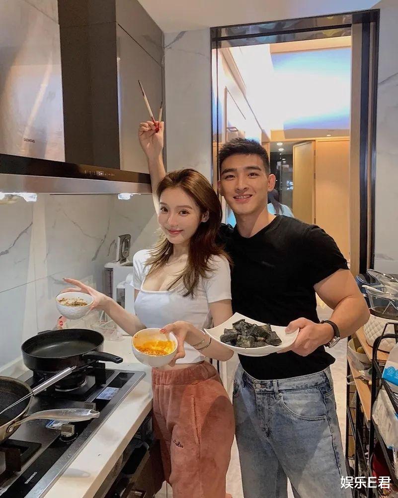 陈冠希与网红合照被称偶像，女方情史丰富，曾被曝与陈伟霆等有染