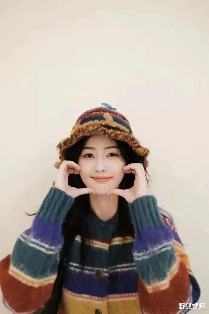 白鹿两部剧同时热播,白鹿发文回应,是郑书意和姜雪宁与观众缘分。