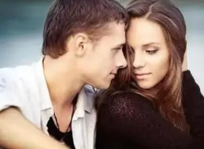 黄体酮|亲热时，有2个部位是禁吻区，为了男女双方的健康，不要轻易触碰