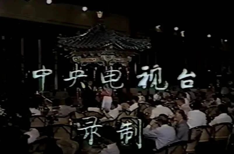 春晚|怒批观众,状况频出,这届春晚却成巅峰之作?