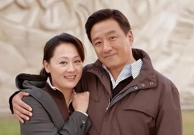 丁勇岱:对赵雪华一见钟情,相爱36年零绯闻,如今儿子成唯一心病