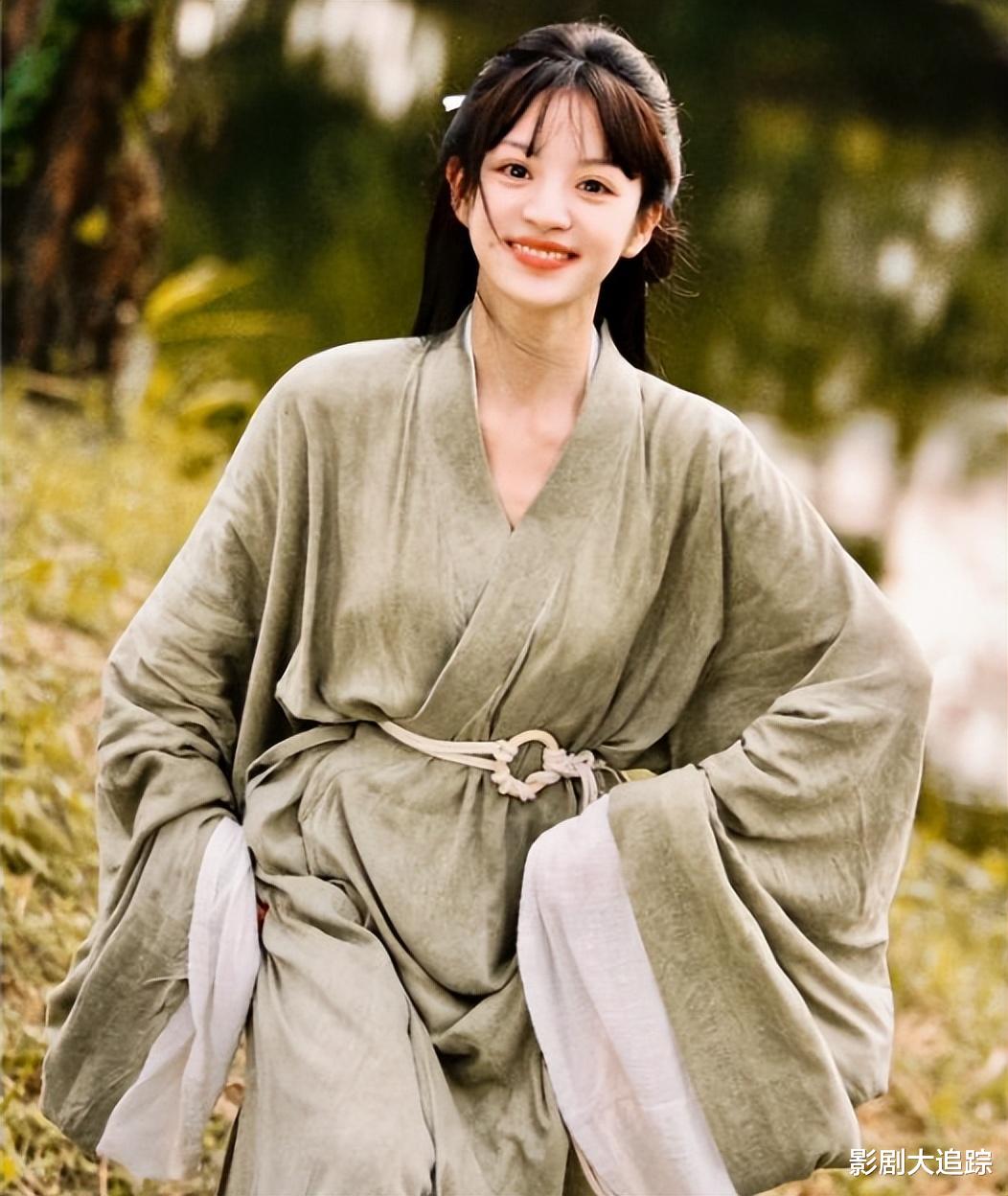 郭敬明被曝新剧《解甲》！力捧公司田嘉瑞，女主暂定甜妹田曦薇