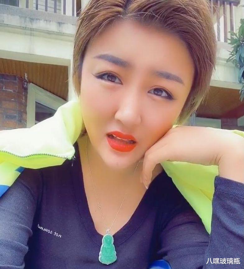 晚节不保?赵本山被曝与公司女艺人私生活:网传绯闻都是真实的