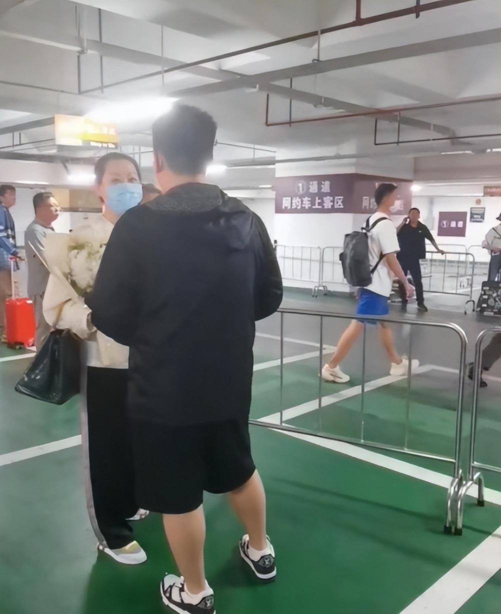 赵本山|赵本山没有出席女儿婚礼, 众多徒弟沉默不语