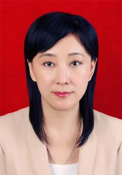 美女市长：天天吃虫草，花15万元打一针，花50万元做屁股美容