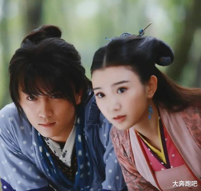 毛晓彤|36岁陈晓和35岁毛晓彤同台飙戏,“打针脸”和天然脸差距一目了然