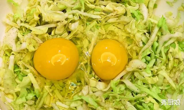 包菜|入冬后使劲吃,叶酸是苹果38倍!5毛一斤的“菜王”,蒸一锅真香