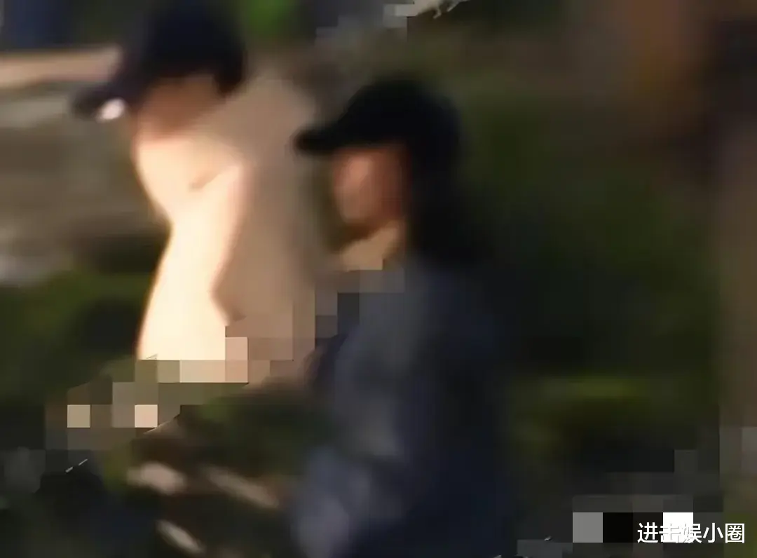 董洁新恋情曝光？夜会小鲜肉吃烛光晚餐，直播收入已上亿