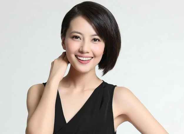 染发 带妆貌美如花，卸妆：大姐你是谁，这9位女星“素颜无人识”