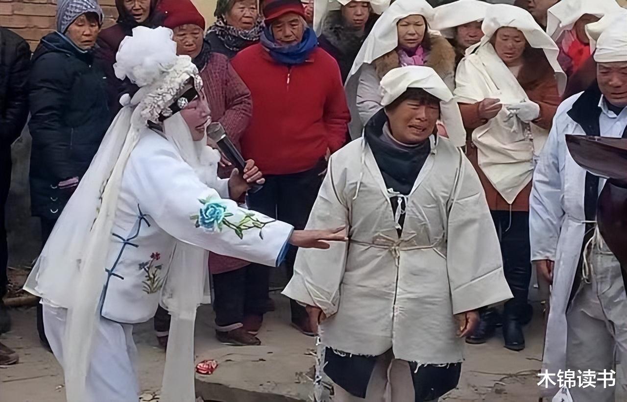 全面放开后被挤爆的火葬场?殡仪馆工作的小伙子:网上传闻不真实