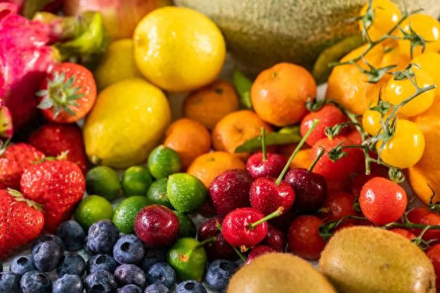 水果吃得太多，反而会加速衰老？挑选水果注意这几点