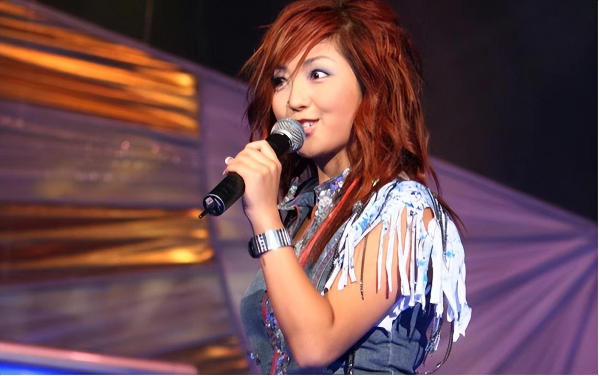 何洁|7位超女现状:李宇春患病,何洁卑微求上浪姐,还有一位被骗6亿!